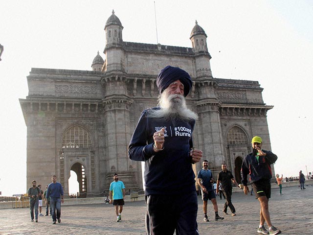 Fauja Singh Still Running at 104