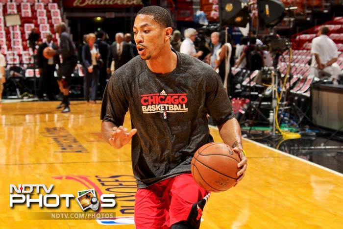 Derrick Rose (Basketball) - Total Earnings: $37.4 million (approx. Rs 212 crore)
Salary/winnings: $16.4 million 
Endorsements: $21 million