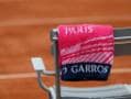 Photo : Rain, racquets and a freshly baked cake - a taste of the 2013 French Open