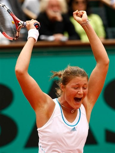 Russia's Dinara Safina reacts as she defeats compatriot Svetlana Kuznetsova during their semifinal match of the French Open tennis tournament on Thursday, June 5, 2008 at the Roland Garros stadium in Paris. French Open 2008, Day 12