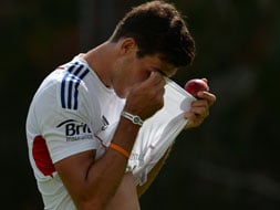 Photo : The Ashes: Brisbane's heat too hot to handle for England