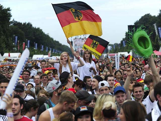 Photo : Jubilant Fans Welcome World Champions Germany Home