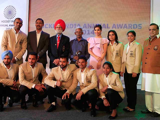 Hockey India Confers Lifetime Achievement Award on Lifetime Balbir Singh Senior