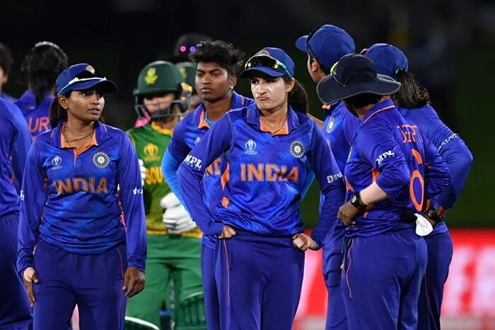 ICC Women's Cricket World Cup: दक्षिण अफ्रीका ने भारत को हराया, सेमीफाइनल के लिए क्वालीफाई नहीं कर पाई टीम इंडिया