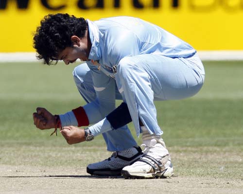 Shanthakumaran Sreesanth celebrates the wicket of Adam Gilchrist from Australia during their one-day international cricket match at the Melbourne Cricket Ground on Sunday, February 10, 2008. 4th Match: India vs Australia