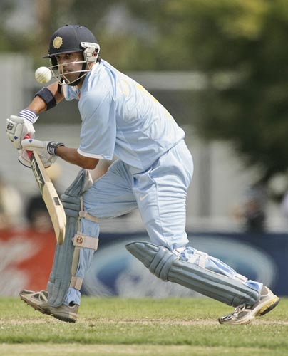 ) G Gambhir plays a shot during their tri-series One-Day International match against Sri Lanka in Hobart on Tuesday, February 26, 2008. India are chasing 180 runs for victory. 11th match - India vs Sri Lanka