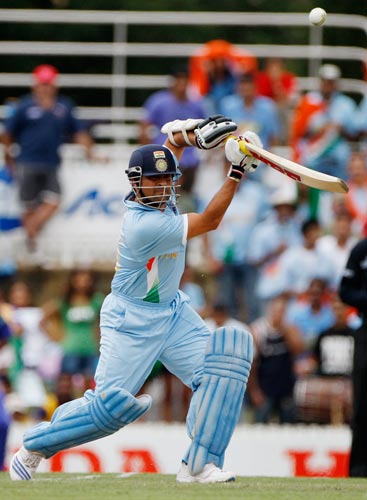 Sachin Tendulkar in action during their One-Day cricket international against Sri Lanka in Canberra on Tuesday, February 12, 2008. 5th Match: India vs Sri Lanka