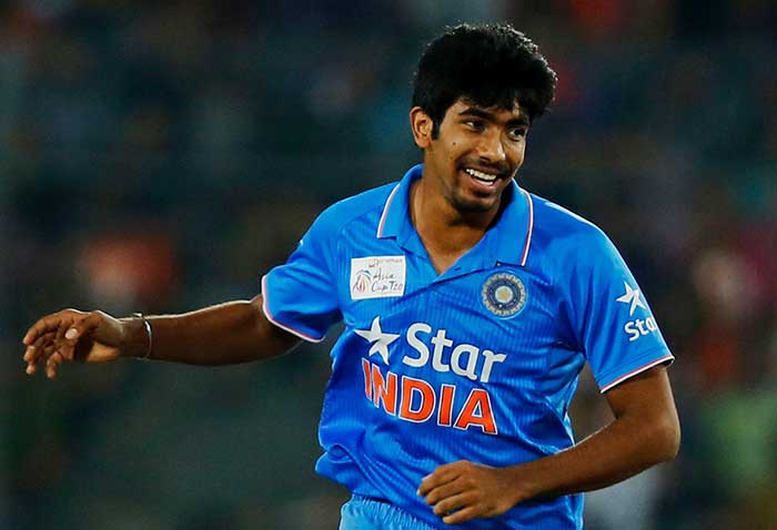 माही ने जड़ा 'विनिंग छक्का', टीम इंडिया ने 'स्टाइल' से जीता एशिया कप
