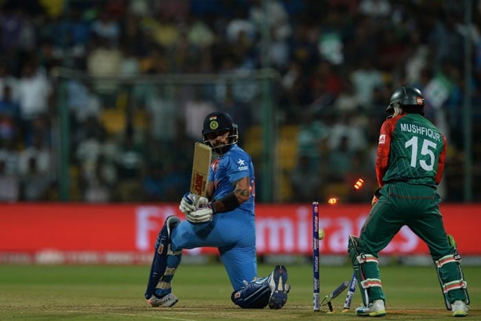 आखिरी बॉल तक चले मैच में भारत ने बांग्लादेश को हराया, देखें इस थ्रिलिंग मुकाबले की तस्वीरें