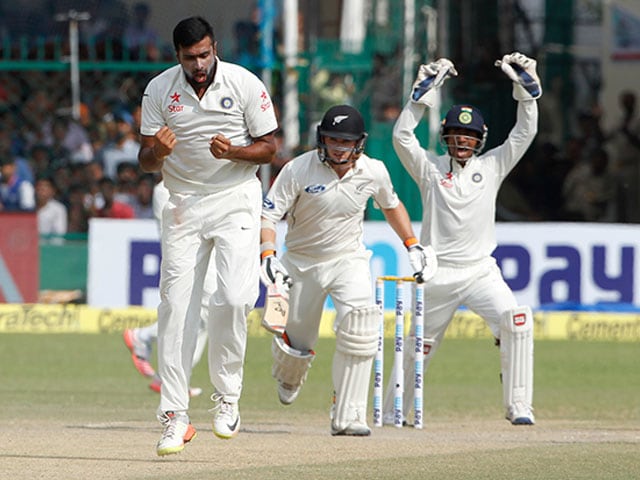 Photo : 1st Test, Day 4: Record-Breaker R Ashwin Leaves New Zealand Facing Uphill Task