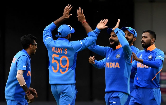 World Cup 2019: रोहित शर्मा, विराट कोहली की बल्लेबाजी के सामने पाक पस्त, भारत की शानदार जीत