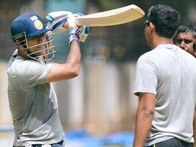 Mahendra Singh Dhoni Gets a Decent Hit on Second Day of Practice Mahendra Singh Dhoni Gets a Decent Hit on Second Day of Practice