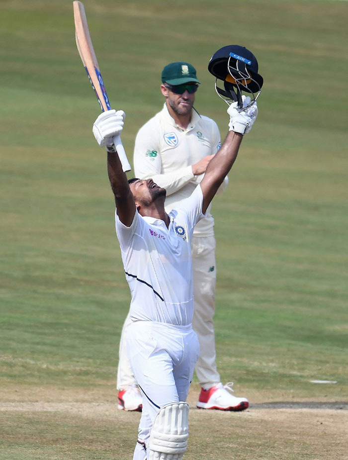 पहले टेस्ट में भारत ने दक्षिण अफ्रीका को 203 रनों से हराया, सीरीज में 1-0 से आगे
