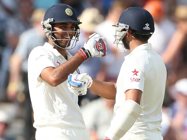 Photo : 1st Test, Day 2: India Continue to Dominate England