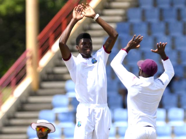 Ravichandran Ashwin, Wriddhiman Saha Rescue India After Early Jitters