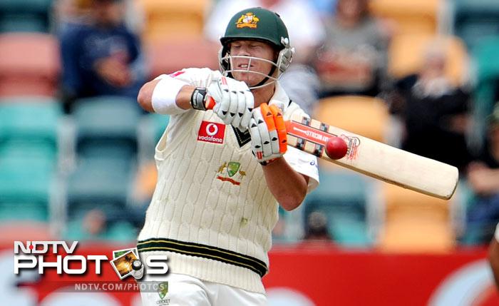<b>David Warner</b><br><br>
Known to be an explosive batsman, David Warner was always suppressed under the impression of a batsman made for the limited overs version. All changed for him in the second Test against New Zealand which saw him carrying his bat to score a battling century which almost took the hosts to a series win. India vs Australia: Top 10 players to watch out for