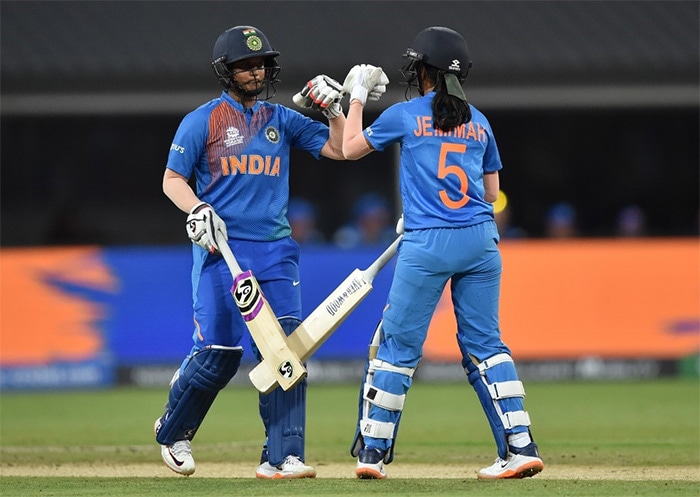 महिला टी20 विश्व कप: ओपनिंग मैच में भारत ने ऑस्ट्रेलिया को 17 रन से हराया