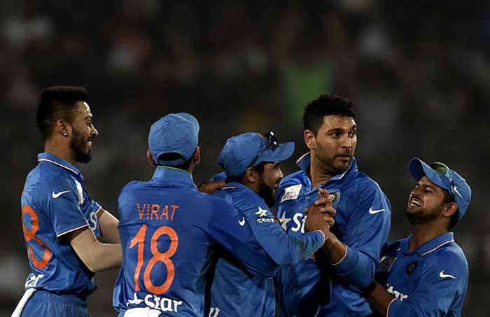 एशिया कप में भारत ने पाकिस्तान को हराया, मैच की कहानी, तस्वीरों की जुबानी...