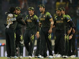 World Twenty20: Pakistan beat Australia in high-scoring thriller
