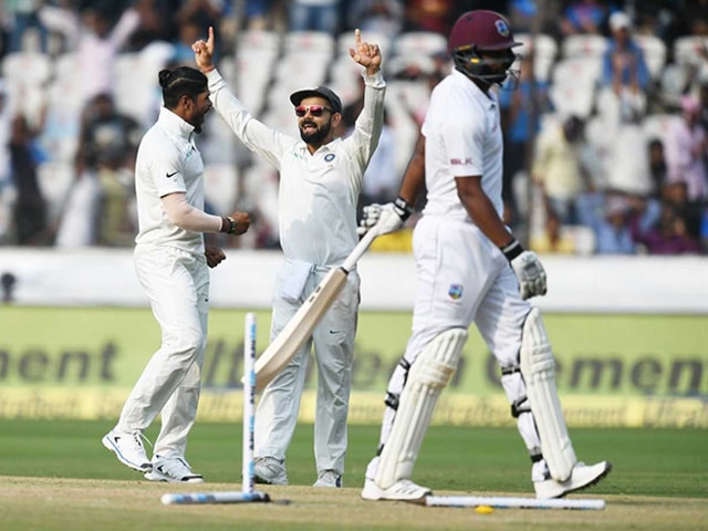 Photo : वेस्टइंडीज को 10 विकेट से हराकर भारतीय टीम ने टेस्ट सीरीज की अपने नाम