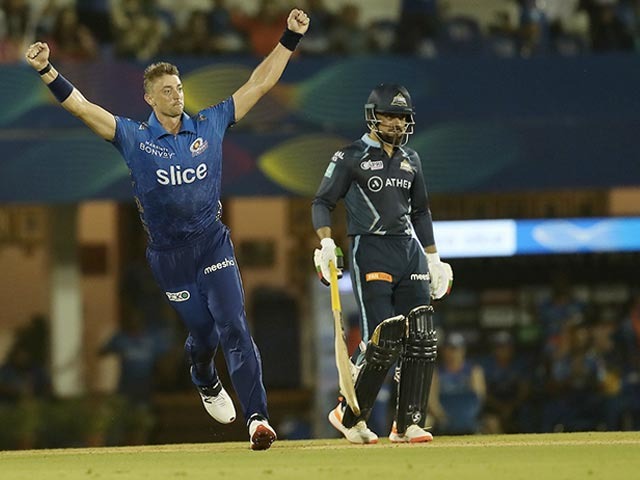 IPL 2022: Mumbai Indians Defeat Gujarat Titans By 5 Runs