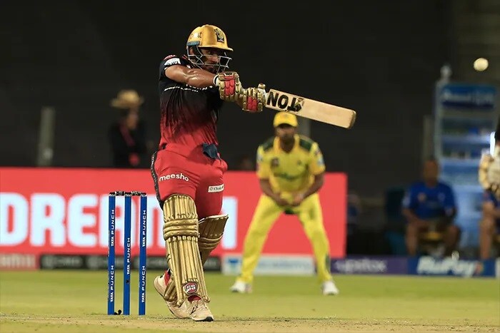 IPL 2022: रॉयल चैलेंजर्स बेंगलोर ने चेन्नई सुपर किंग्स को 13 रन से हराया