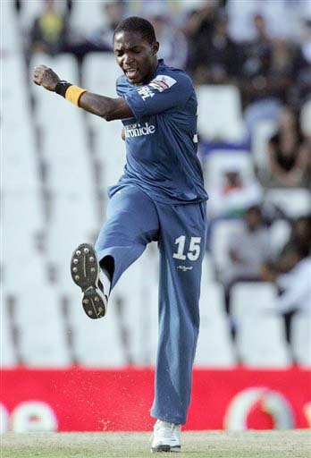 Deccan Chargers bowler Fidel Edwards reacts after umpire Amiesh Saheba of India made a wide call during the IPL match at the Super Sport Park on Thursday. (AP Photo) Match 21: DEL vs HYD