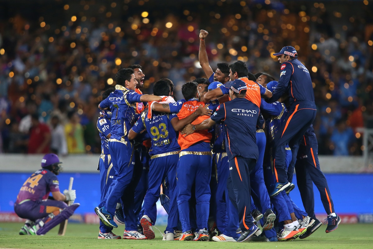 Photo : IPL 2017 Final: Mumbai Indians Beat Rising Pune Supergiant By 1 Run To Clinch Third Title
