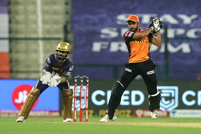 कोलकाता ने हैदराबाद को 7 विकेट से हराया, शुभमन गिल ने जड़ा अर्धशतक