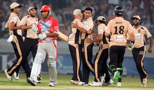 Kings XI lost their first wicket via an unlucky run out. Ramnaresh Sarwan was the batsman. (PTI Photo) 19th Match: Deccan Chargers vs Kings XI