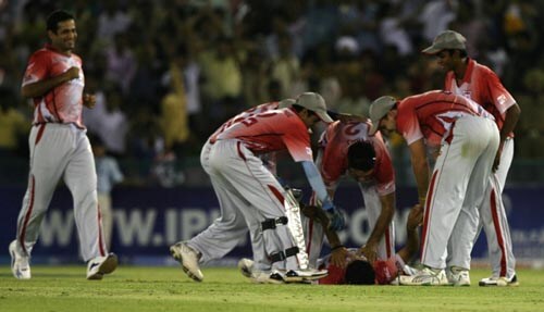 Piyush Chawla recovered from an expensive start to get two wickets against Bangalore Royal Challengers. — <i>PTI Photo</i> 34th Match: Bangalore Royal Challengers vs Kings XI Punjab