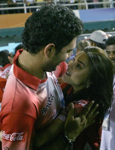 Kings XI Punjab owner Preity Zinta congratulates her captain Yuvraj Singh after the win. — <i>PTI Photo</i> 34th Match: Bangalore Royal Challengers vs Kings XI Punjab