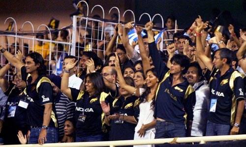 The Eden Gardens crowd was right behind the Kolkata side, led by the franchise owners. — <i>PTI Photo</i> 35th Match: Kolkata Knight Riders vs Delhi Daredevils