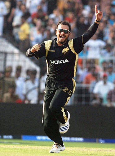 Kolkata Knight Riders Murali Kartik jubiliate after taking the wicket of Deccan Chargers' Adam Gilchrist during IPL match at Eden Gardens in Kolkata on Sunday. (PTI Photo) 4th Match: Kolkata Knight Riders vs Deccan Chargers