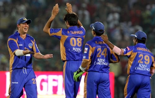 For Rajasthan, Sohail Tanvir continued to gobble batsmen. On Monday, he took 4-14 to become the highest wicket taker in the IPL. —<i>PTI Photo</i> 53rd Match: Rajasthan Royals vs Mumbai Indians