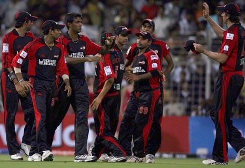 Ferveez Maharoof brought Delhi back into the game with three quick wickets against Rajasthan. —<i>PTI Photo</i> 1st Semifinal: Delhi Daredevils vs Rajasthan Royals