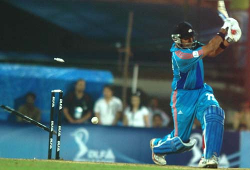 Mumbai were in with a shot. But this wicket of Robin Uthappa turned the game around. (PTI Photo) 8th Match - Super Kings vs Mumbai Indians
