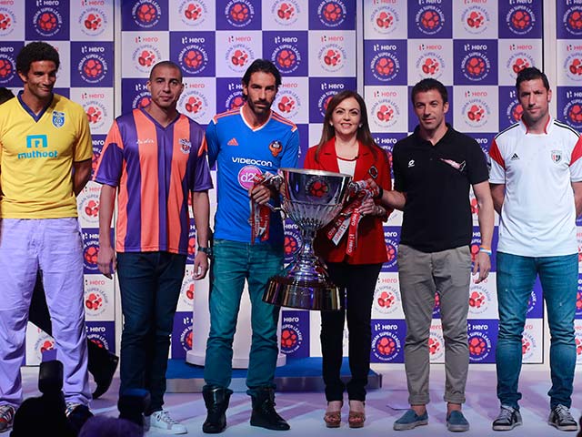 Photo : Indian Super League Trophy Launched