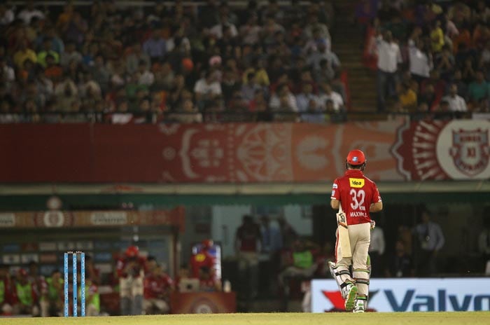 एकतरफा मुकाबले में कोलकाता ने पंजाब को 6 विकेट से हराया