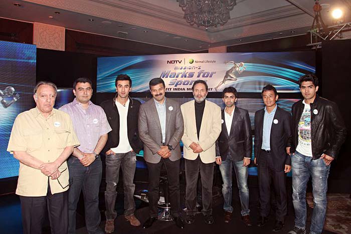 Former cricketer Mansoor Ali Khan Pataudi, Commonwealth Games Gold Medallist Gagan Narang, Campaign Ambassador Ranbir Kapoor, Nirmal Lifestyle M.D. Dharmesh S. Jain, Dr. Prannoy Roy, Snooker World Champion Pankaj Advani, Indian football captain Baichung Bhutia and Olympic Bronze winner Vijender Singh.