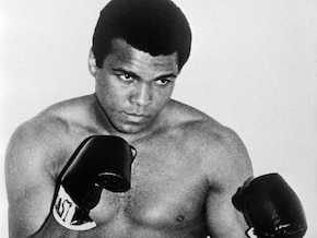 Muhammad Ali, Greatest Boxer of All Time, Dies