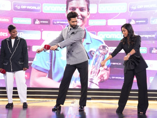 NDTV Indian Of The Year 2025: Jemimah, Harmanpreet's Dance With Vicky Kaushal Steals The Show