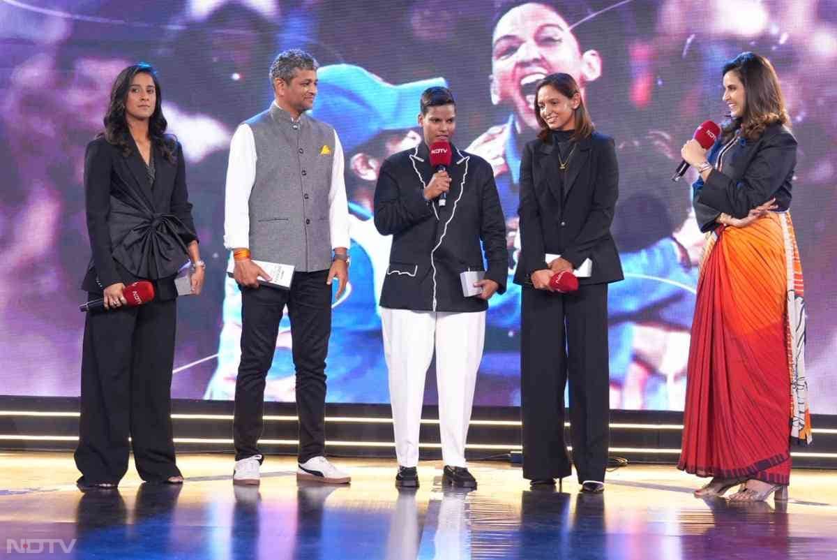 NDTV Indian Of The Year 2025: Jemimah, Harmanpreet's Dance With Vicky Kaushal Steals The Show