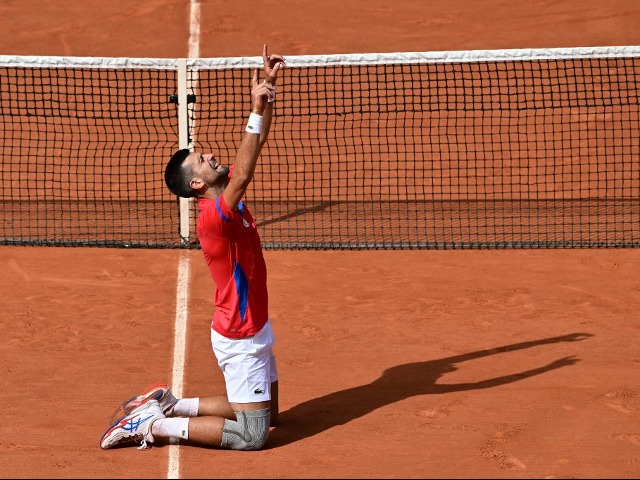 Novak Djokovics Emotional Celebration After Winning Paris 2024 Gold