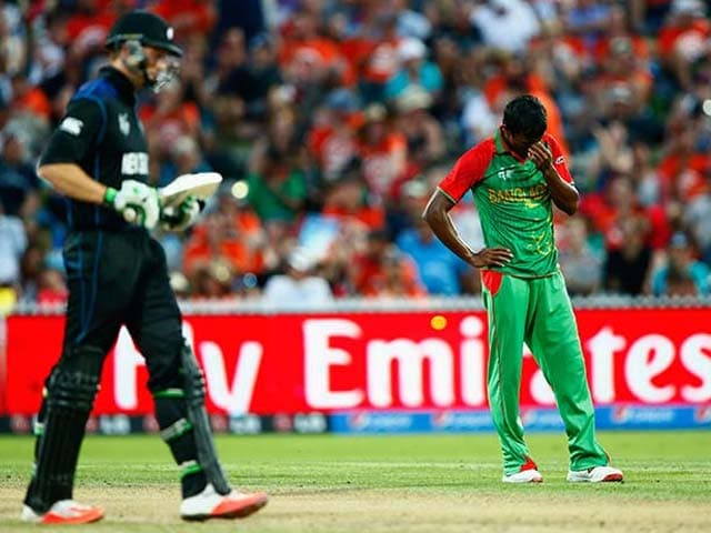 Photo : New Zealand Beat Bangladesh in Nervy World Cup Battle