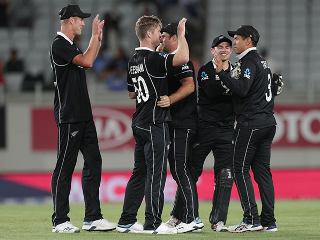 न्यूजीलैंड ने दूसरे वनडे में भारत को हराया, सीरीज में 2-0 की अजेय बढ़त