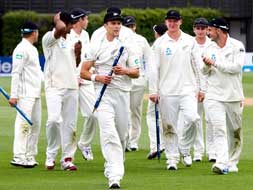 New Zealand thrash West Indies in second Test