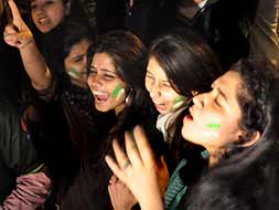 Photo : What Asia Cup means to jubilant Pak fans