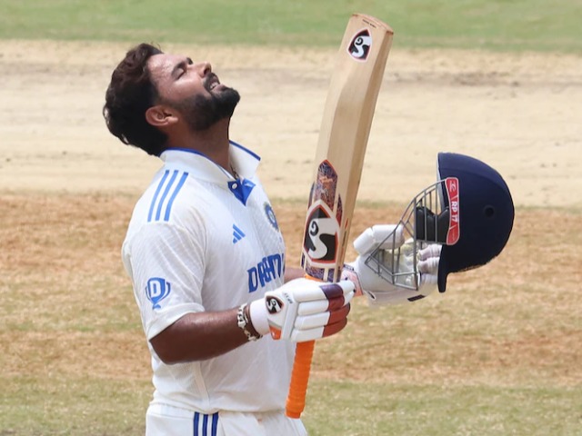 Pant Eyeing Massive Dhoni Record
