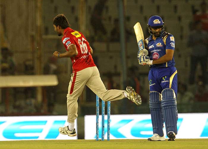 आईपीएल : मुंबई का दमदार प्रदर्शन, पंजाब को 25 रनों से हराया